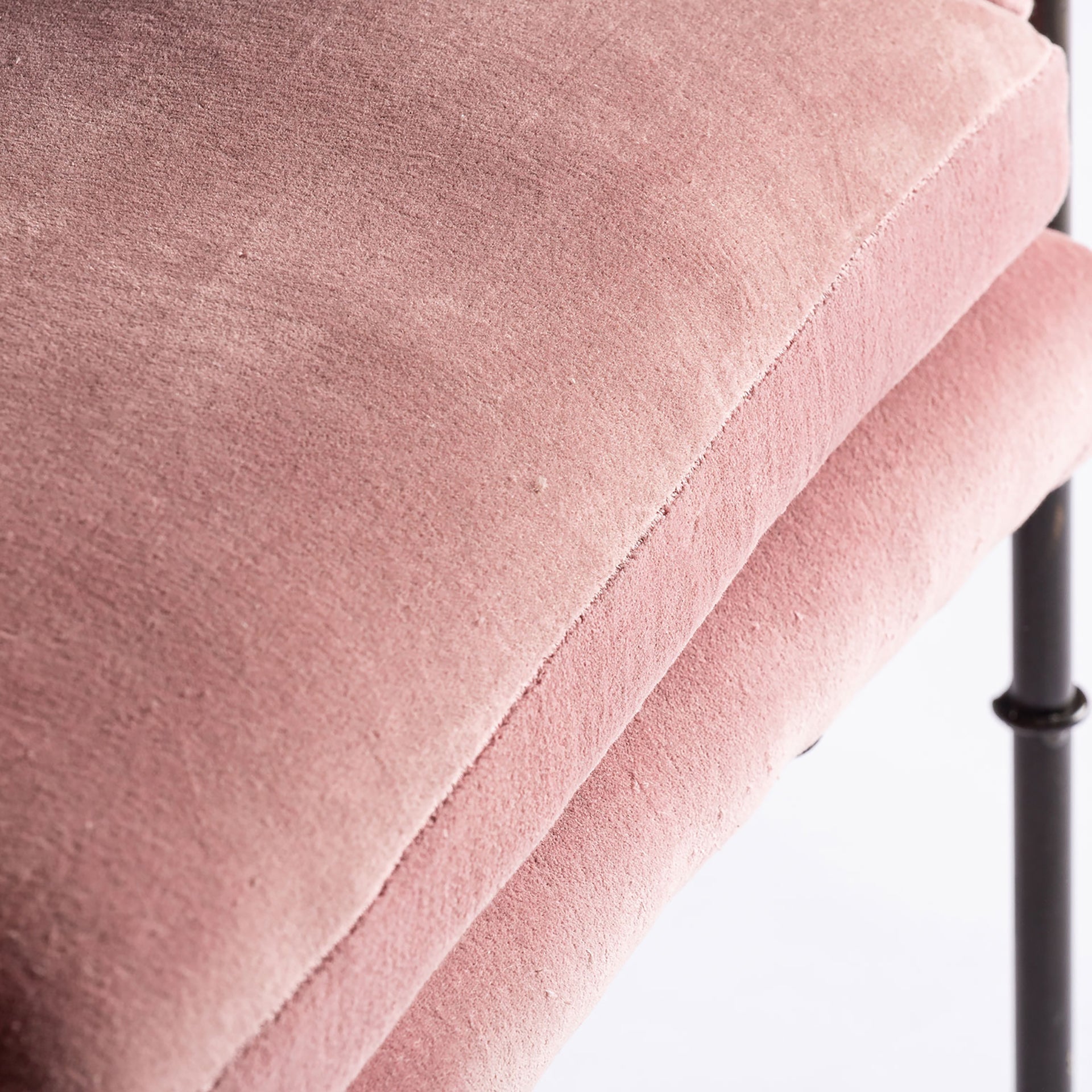 TARDIANO ARMCHAIR
